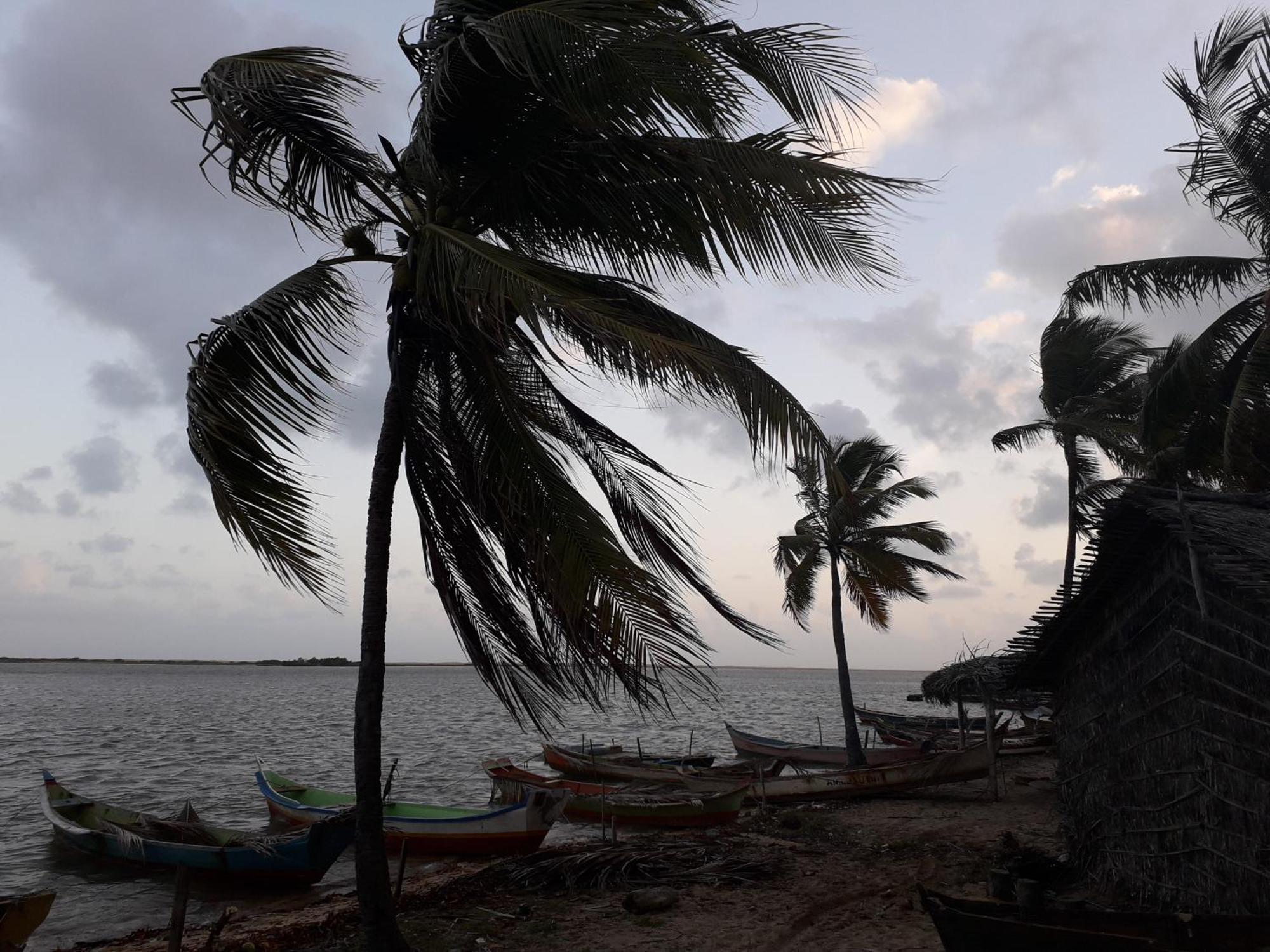 Chale Perto Da Praia Com Duas Suites E Varandao Pacatuba  Exteriér fotografie